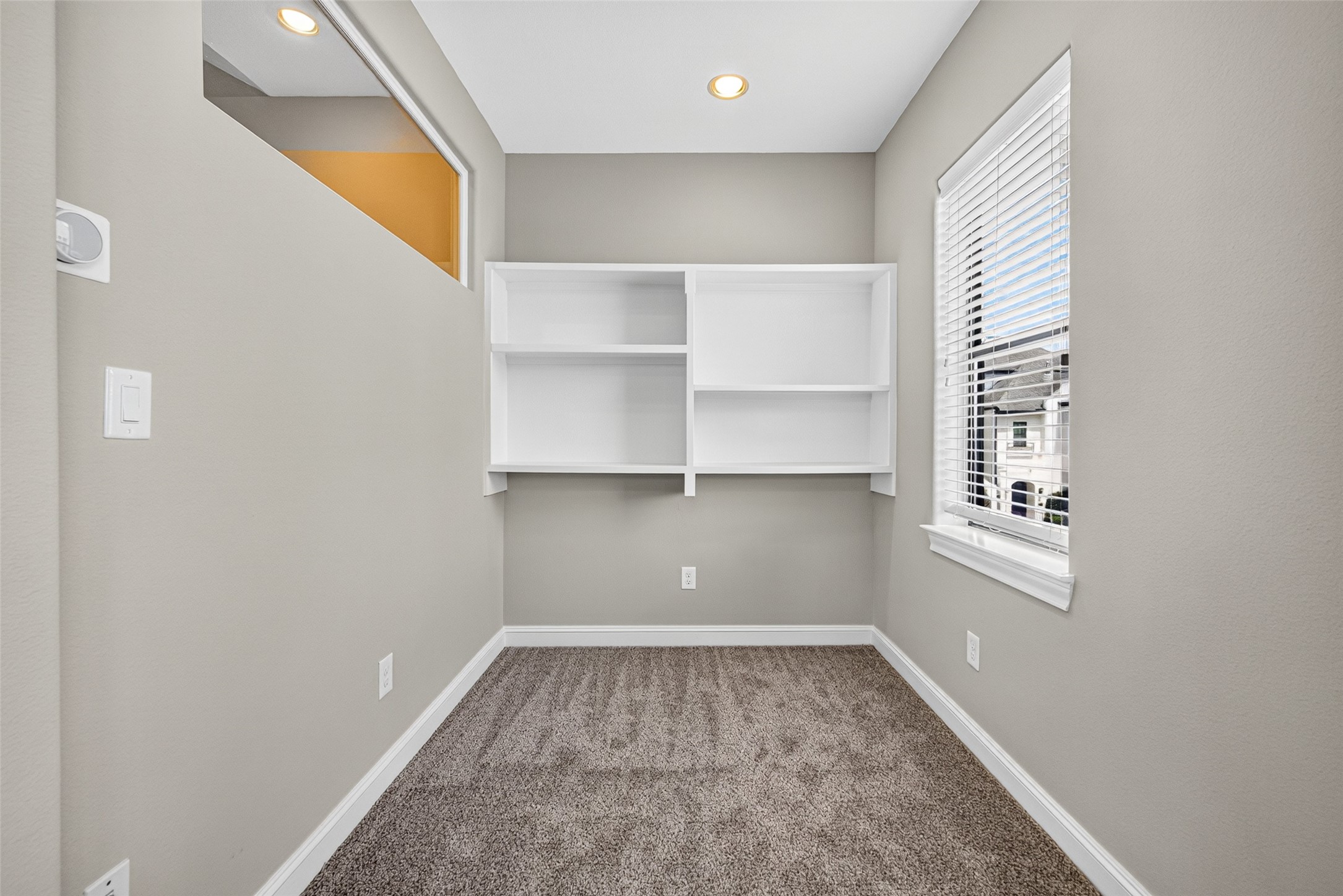 9948 Woodwind Lane N, Houston, TX 77025