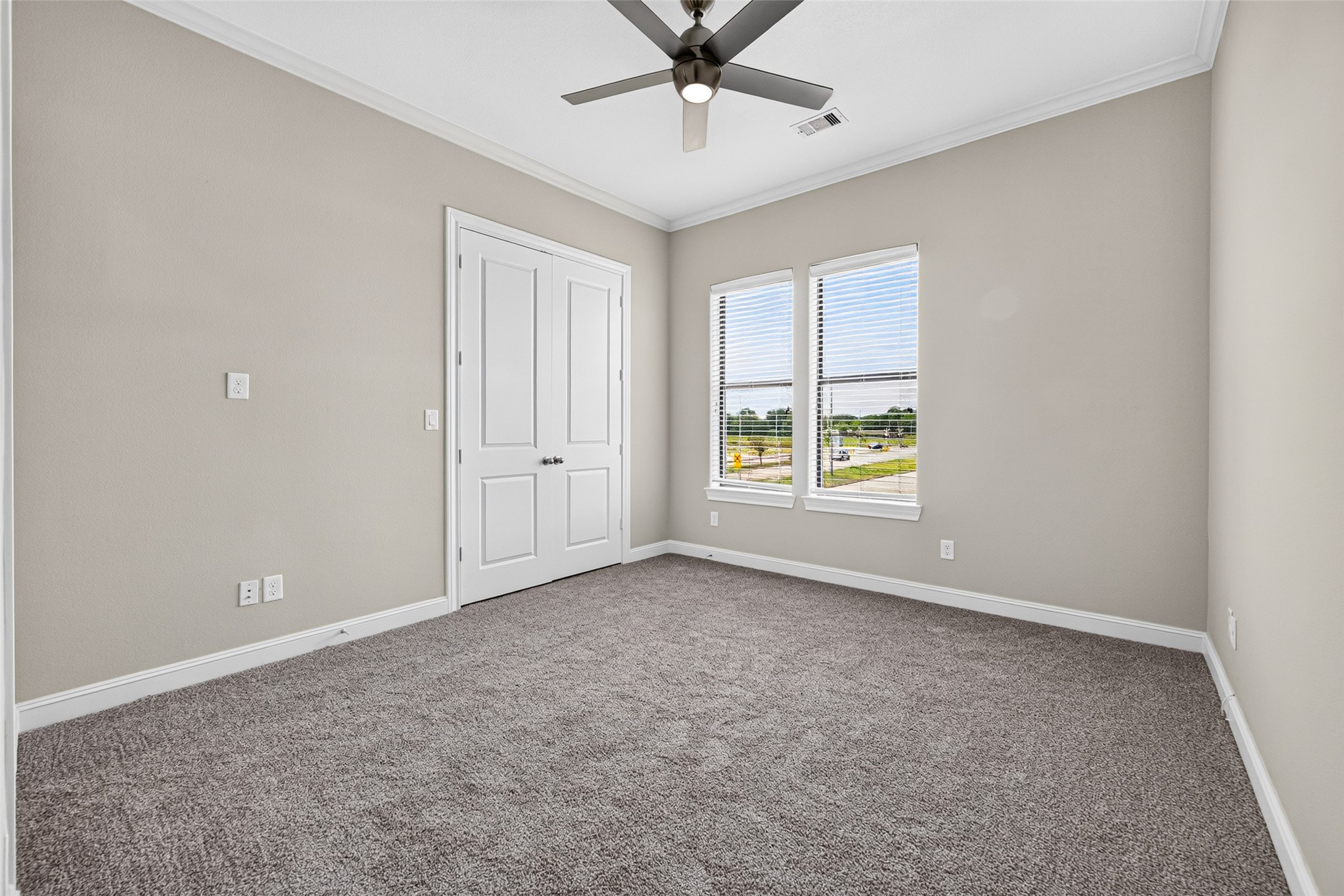 9948 Woodwind Lane N, Houston, TX 77025