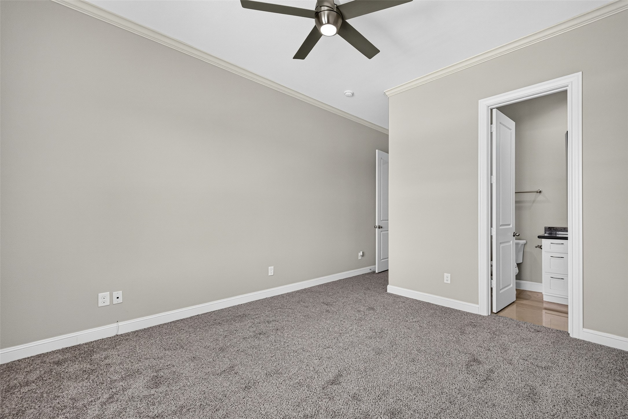 9948 Woodwind Lane N, Houston, TX 77025