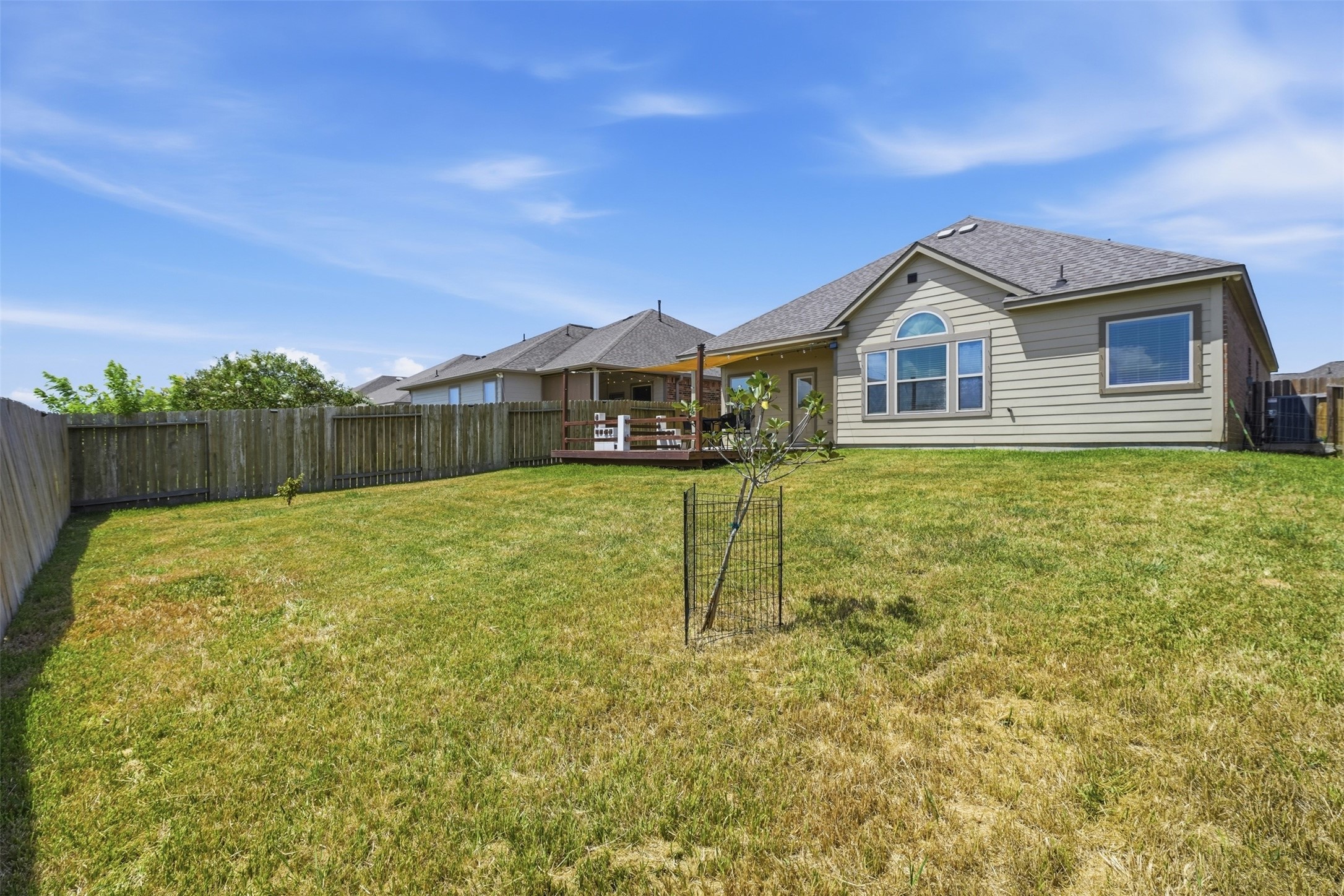 4305 E Bayou Maison Circle, Dickinson, TX 77539