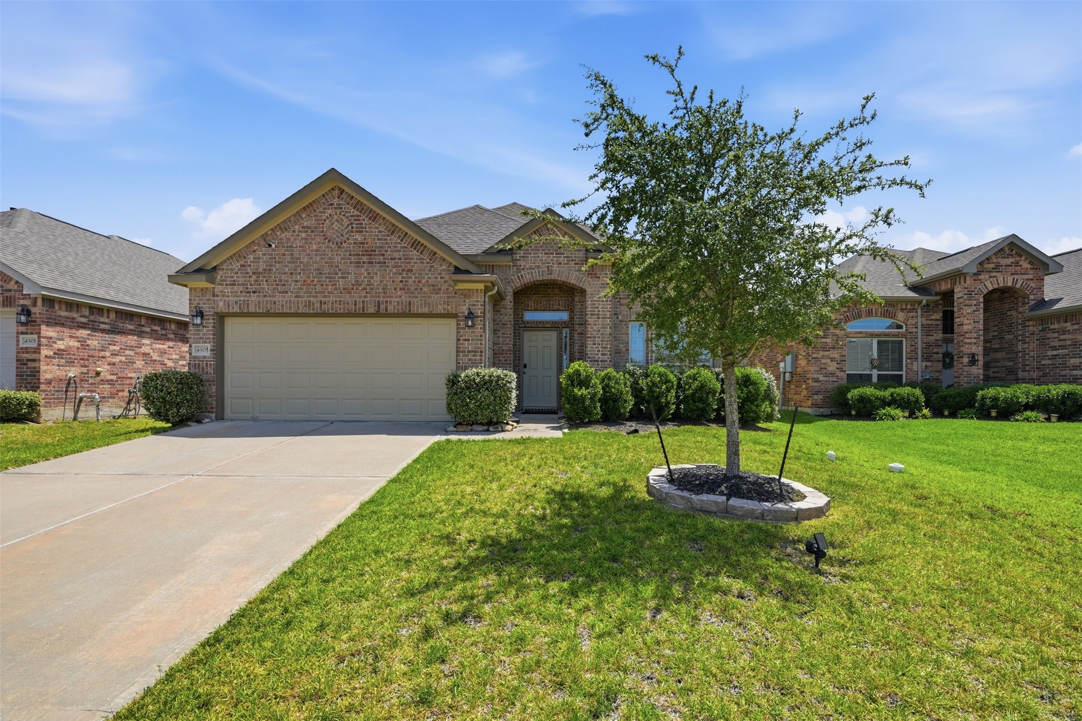 4305 E Bayou Maison Circle, Dickinson, TX 77539 4305 E Bayou Maison Circle, Dickinson, TX 77539