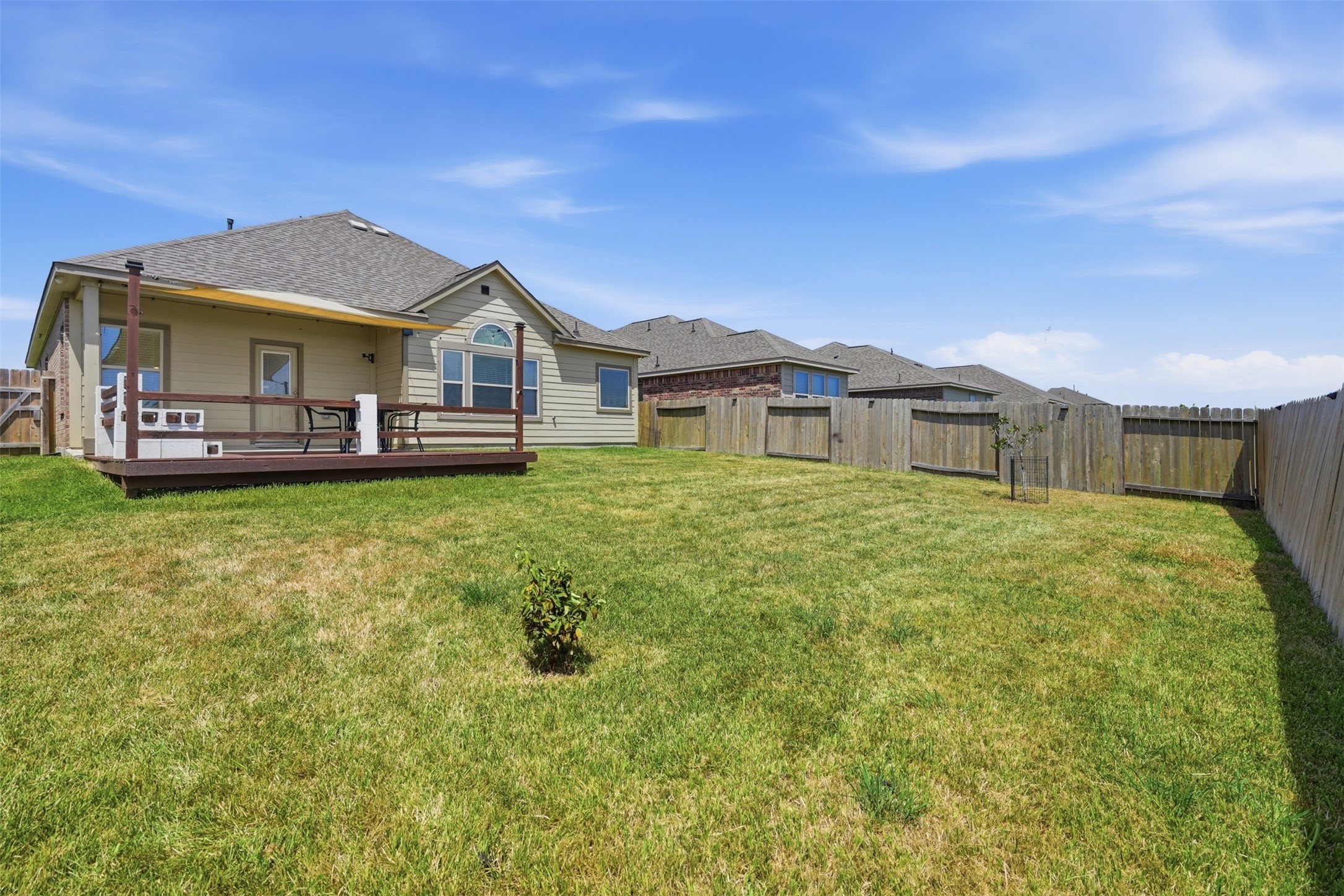 4305 E Bayou Maison Circle, Dickinson, TX 77539