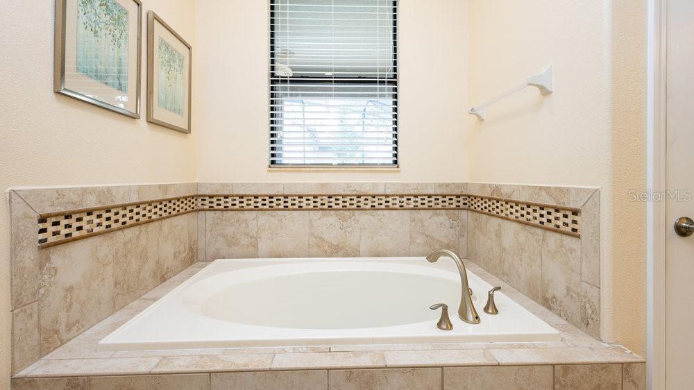 Lower Primary Bath