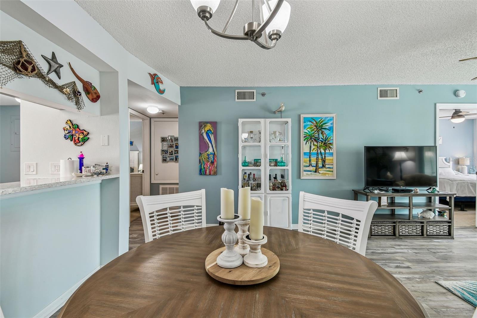 7301 29TH AVE DR W, #202, Bradenton, FL 34209