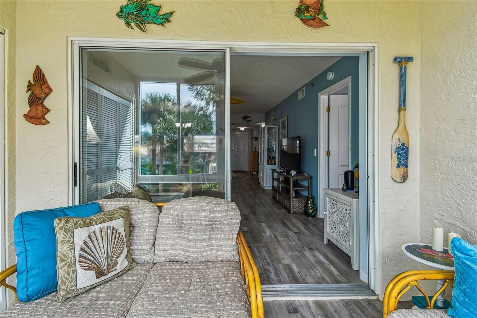 7301 29TH AVE DR W, #202, Bradenton, FL 34209