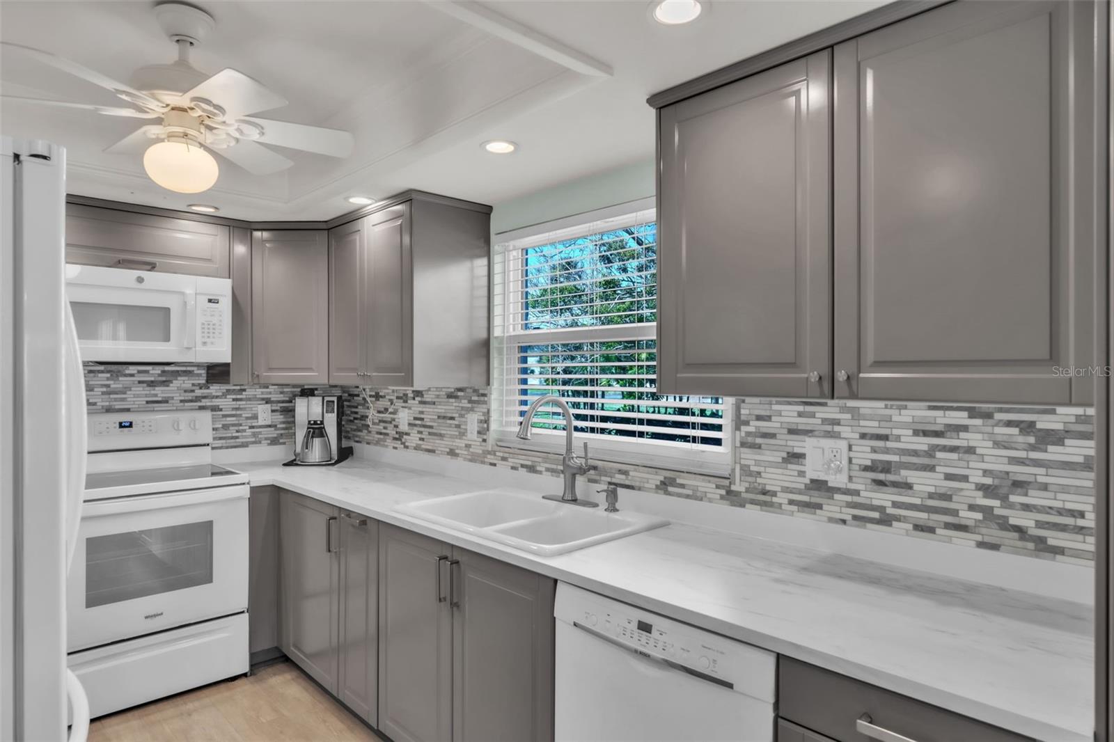 600 MANATEE AVENUE, #145, Holmes Beach, FL 34217