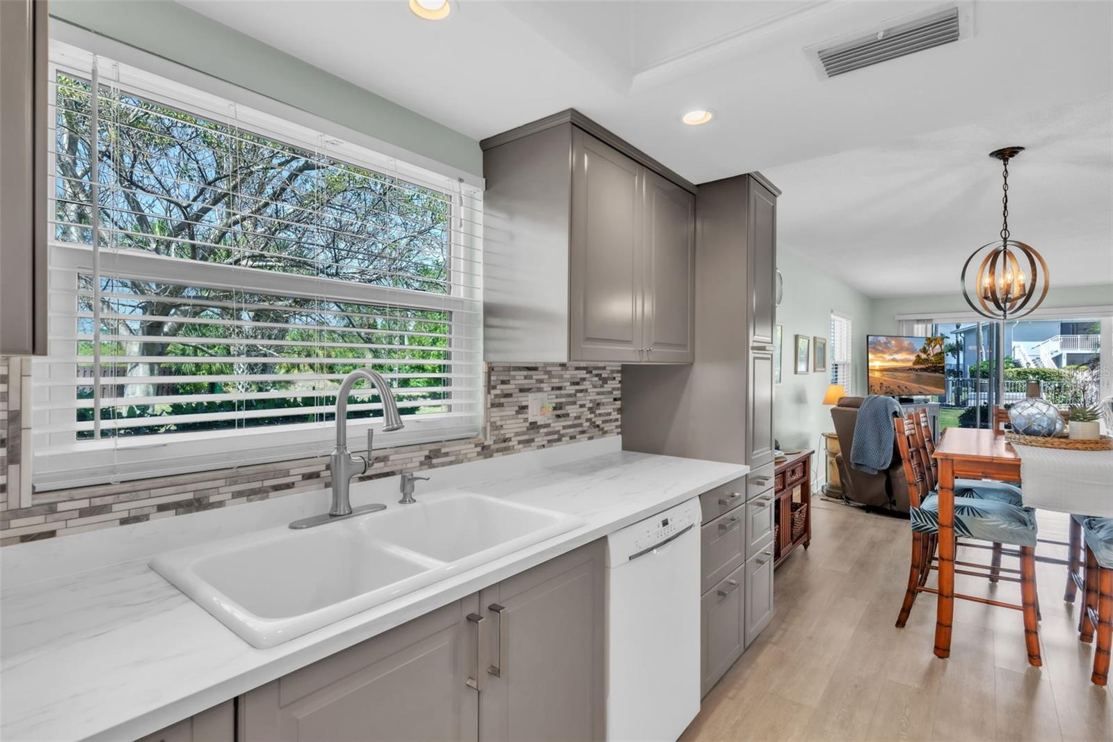600 MANATEE AVENUE, #145, Holmes Beach, FL 34217
