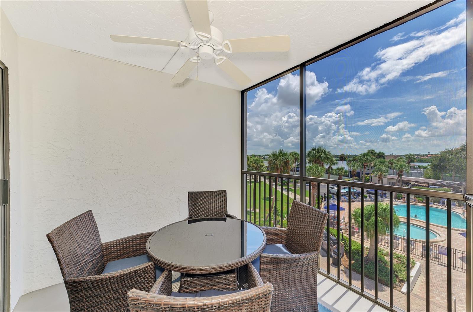 5855 MIDNIGHT PASS ROAD, #333, Sarasota, FL 34242