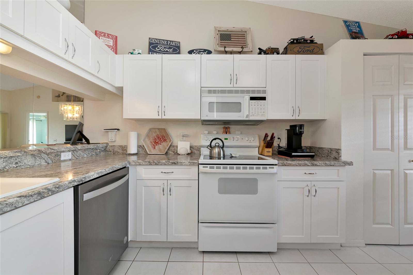 4206 CADDIE DRIVE E, #201, Bradenton, FL 34203