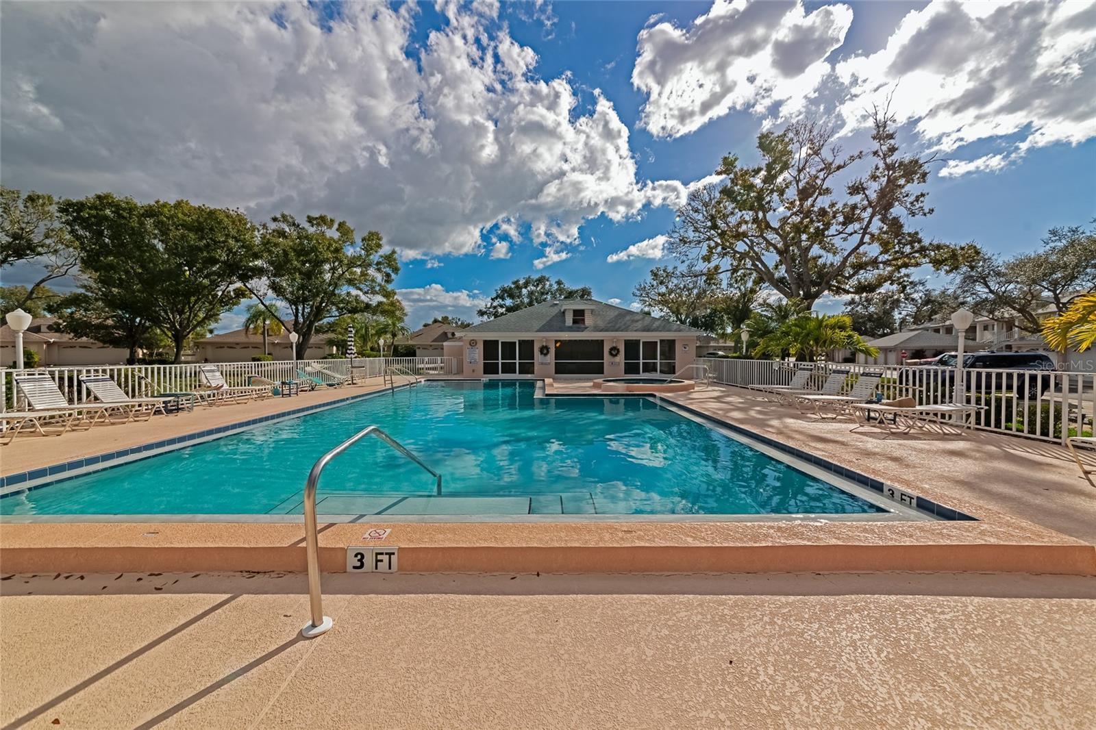 4206 CADDIE DRIVE E, #201, Bradenton, FL 34203