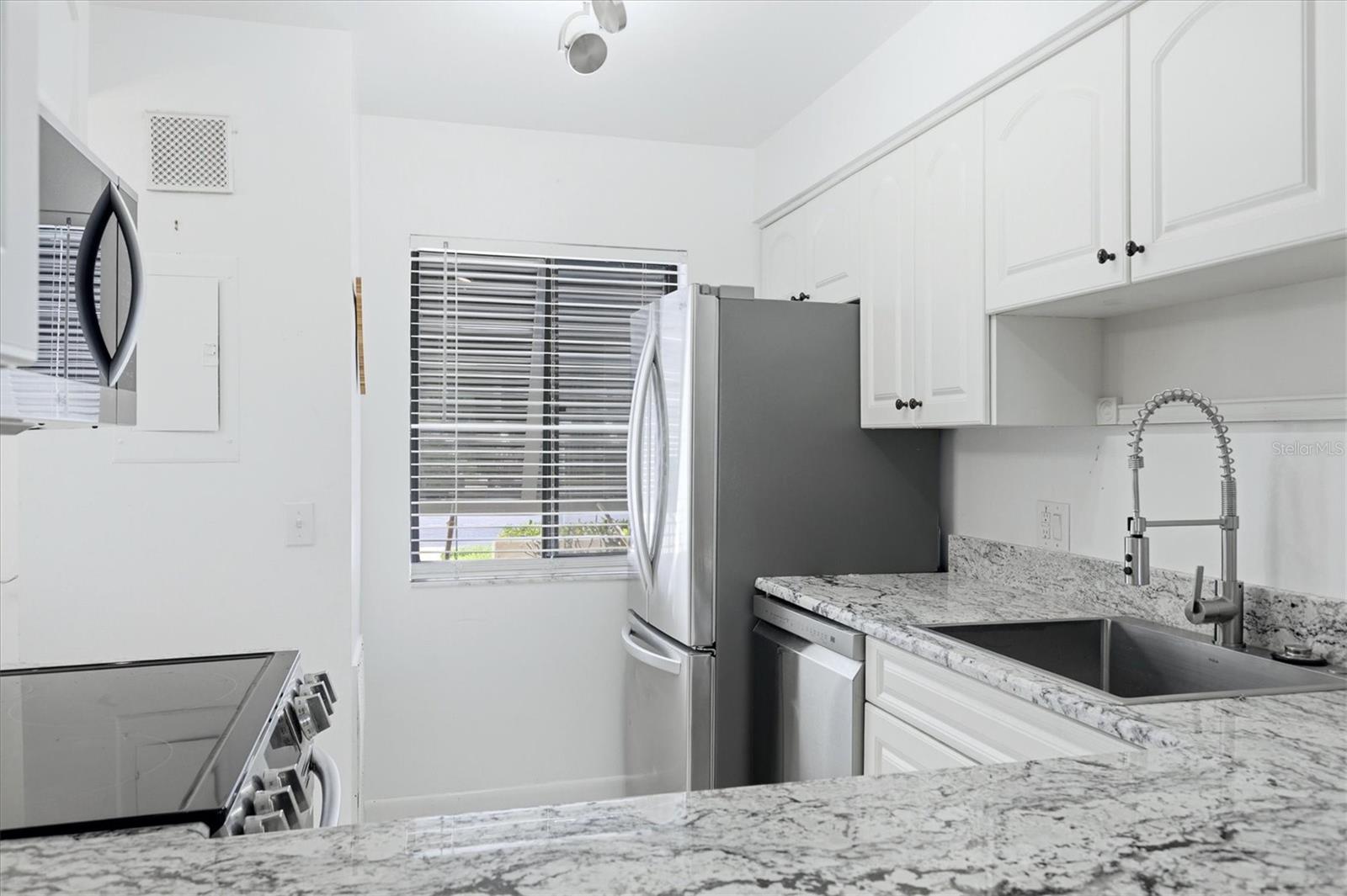 4528 LONGWATER, #35, Sarasota, FL 34235