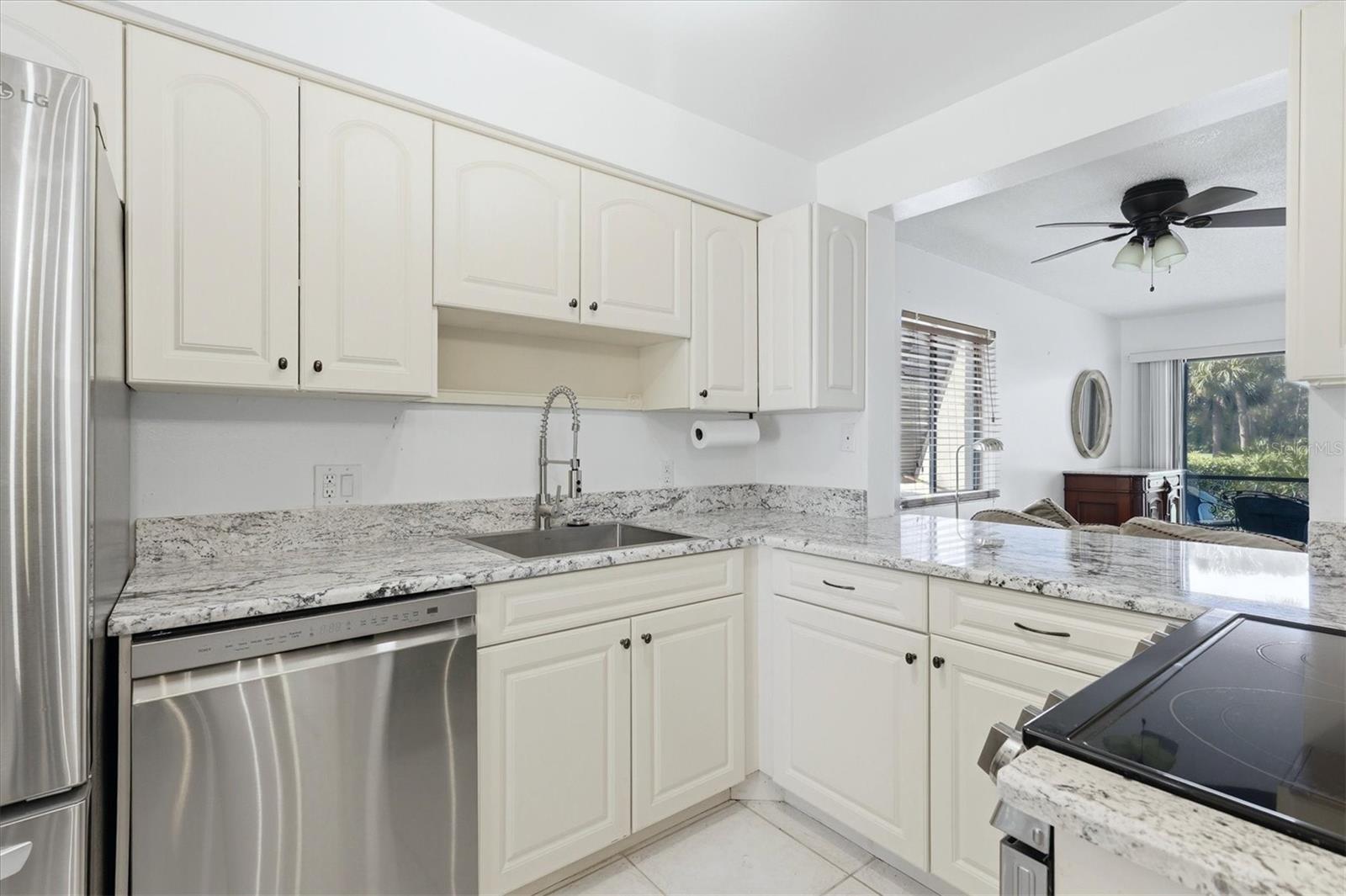 4528 LONGWATER, #35, Sarasota, FL 34235