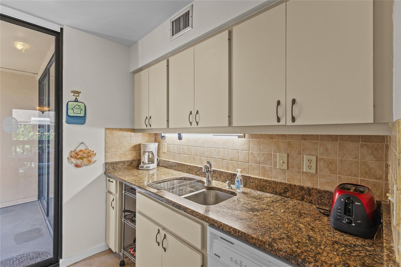 3033 WILLOW GREEN, #10, Sarasota, FL 34235