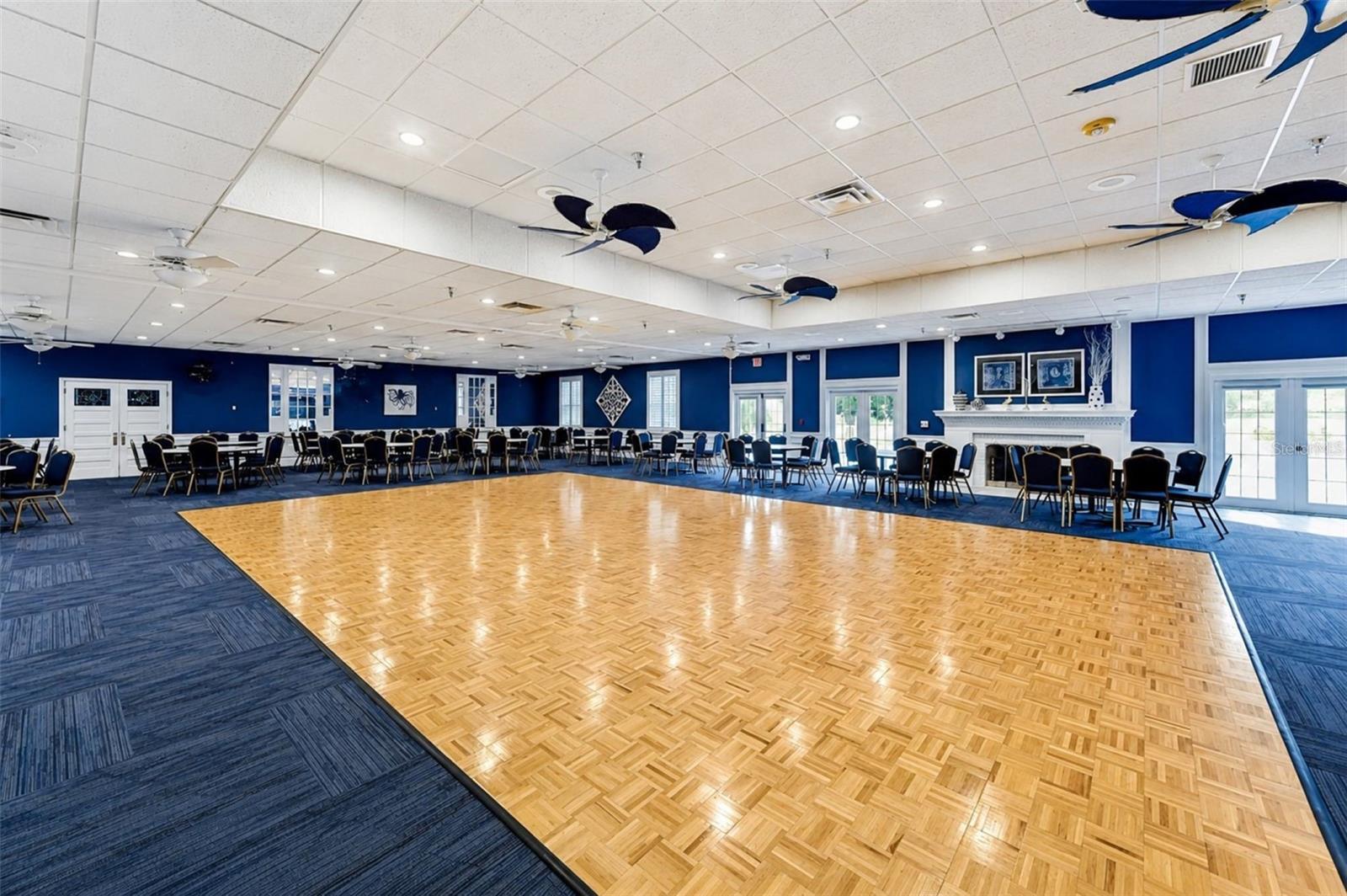 Mt Vernon clubhouse banquet room