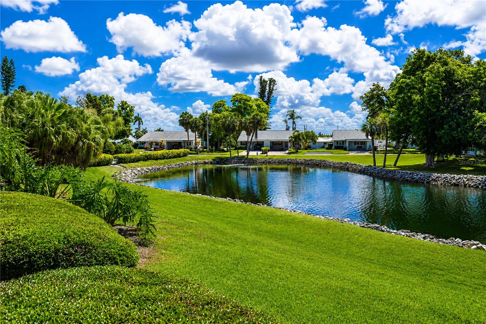 Lovely landscaping and lawn area