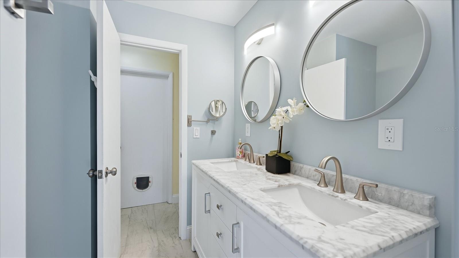 6233 ROCKEFELLER AVENUE, Sarasota, FL 34231