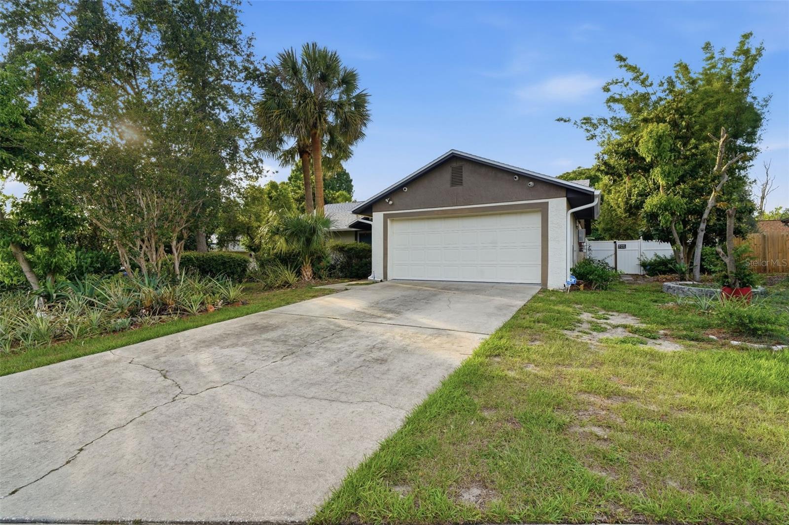 8423 BERMUDA DUNES DRIVE, Orlando, FL 32819