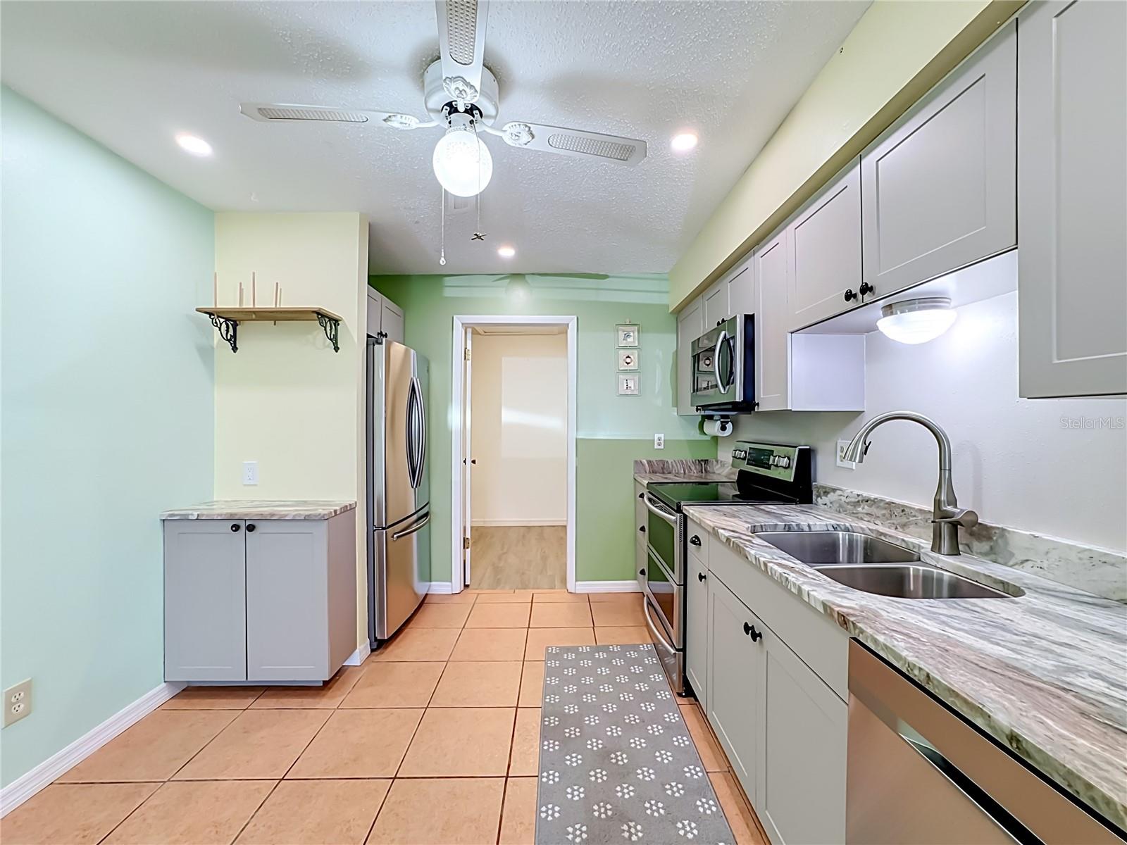 4190 66TH STREET CIRCLE W, #O, Bradenton, FL 34209