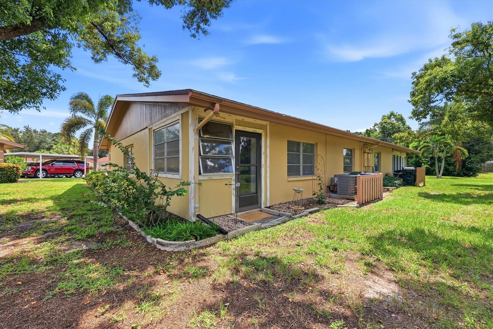End Unit with a backyard to enjoy!