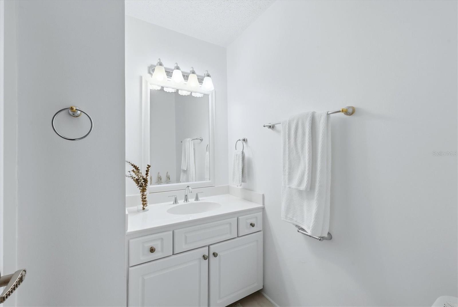 En-suite vanity area