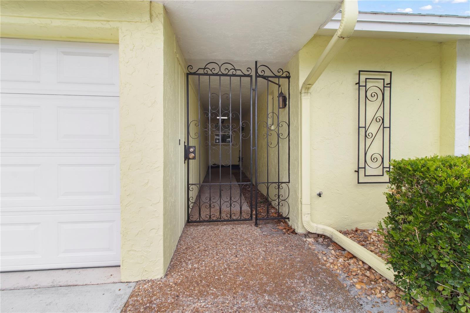 7011 10TH AVENUE W, Bradenton, FL 34209