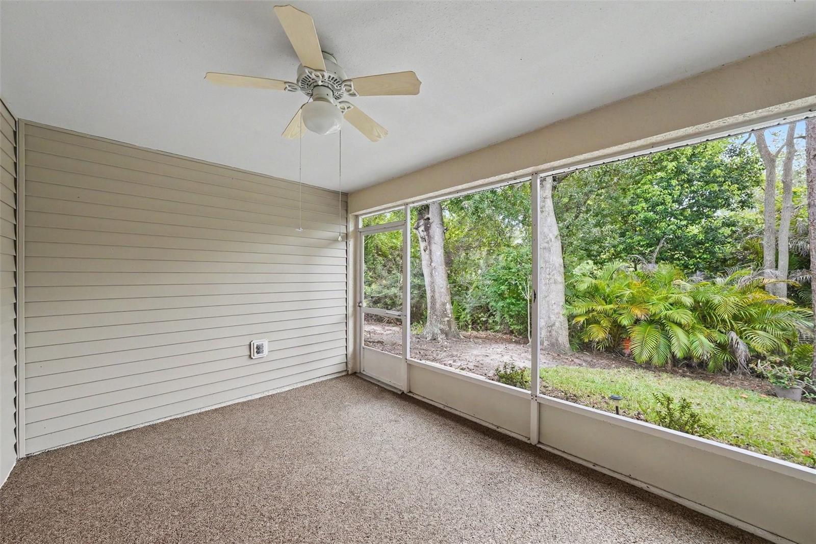 2437 NANTUCKET HARBOR LOOP, #2437, Sun City Center, FL 33573