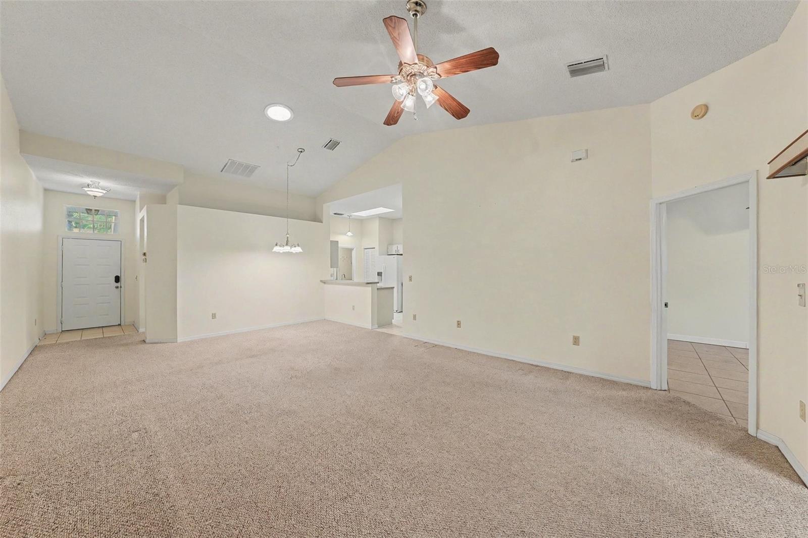 2437 NANTUCKET HARBOR LOOP, #2437, Sun City Center, FL 33573