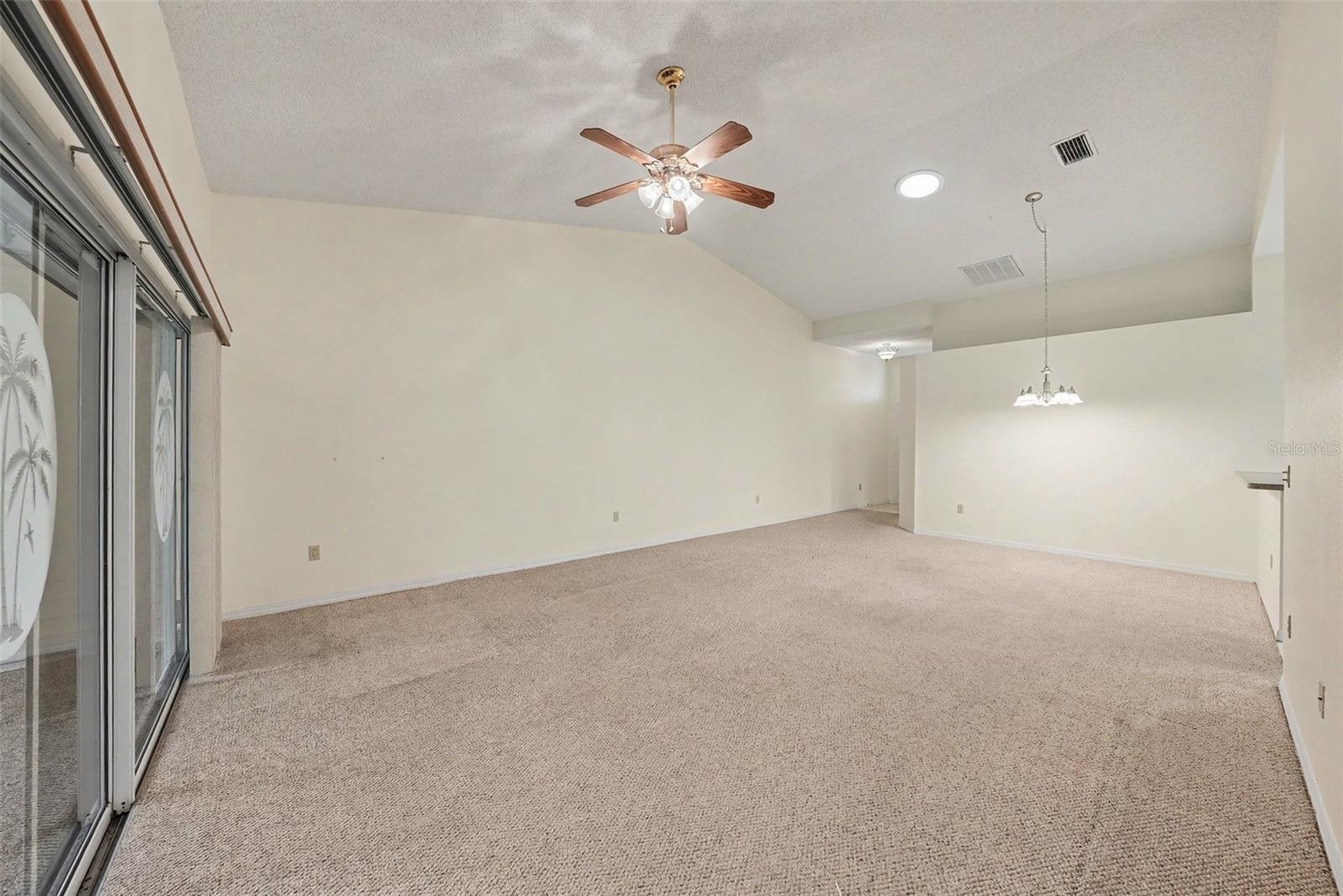 2437 NANTUCKET HARBOR LOOP, #2437, Sun City Center, FL 33573