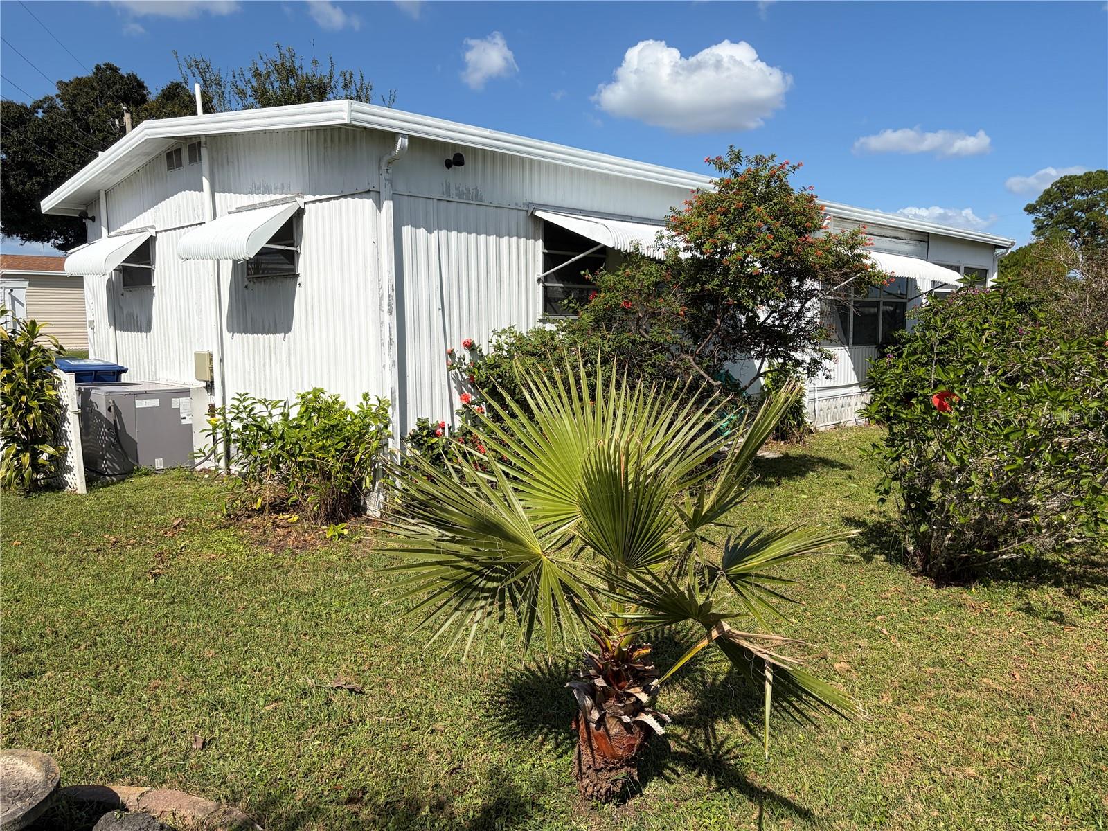 4949 OAKLAND HILLS AVENUE, Sarasota, FL 34234