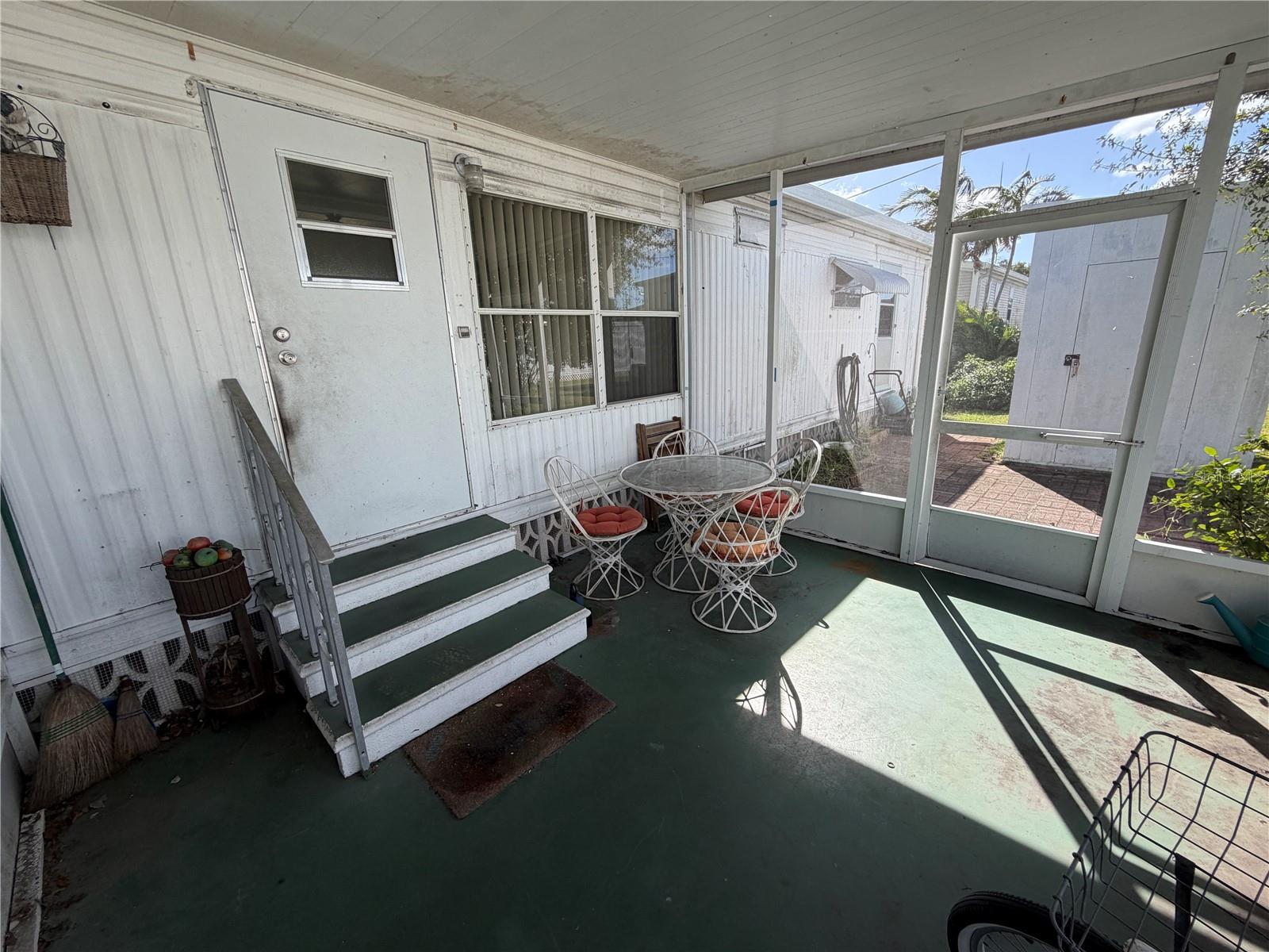 4949 OAKLAND HILLS AVENUE, Sarasota, FL 34234