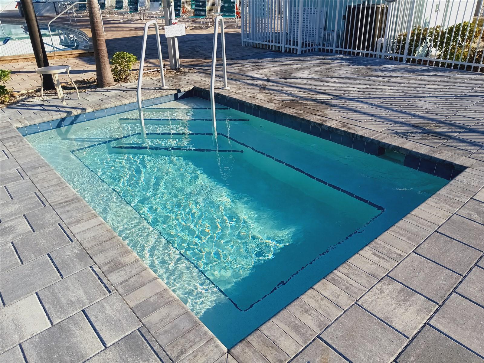 4949 OAKLAND HILLS AVENUE, Sarasota, FL 34234