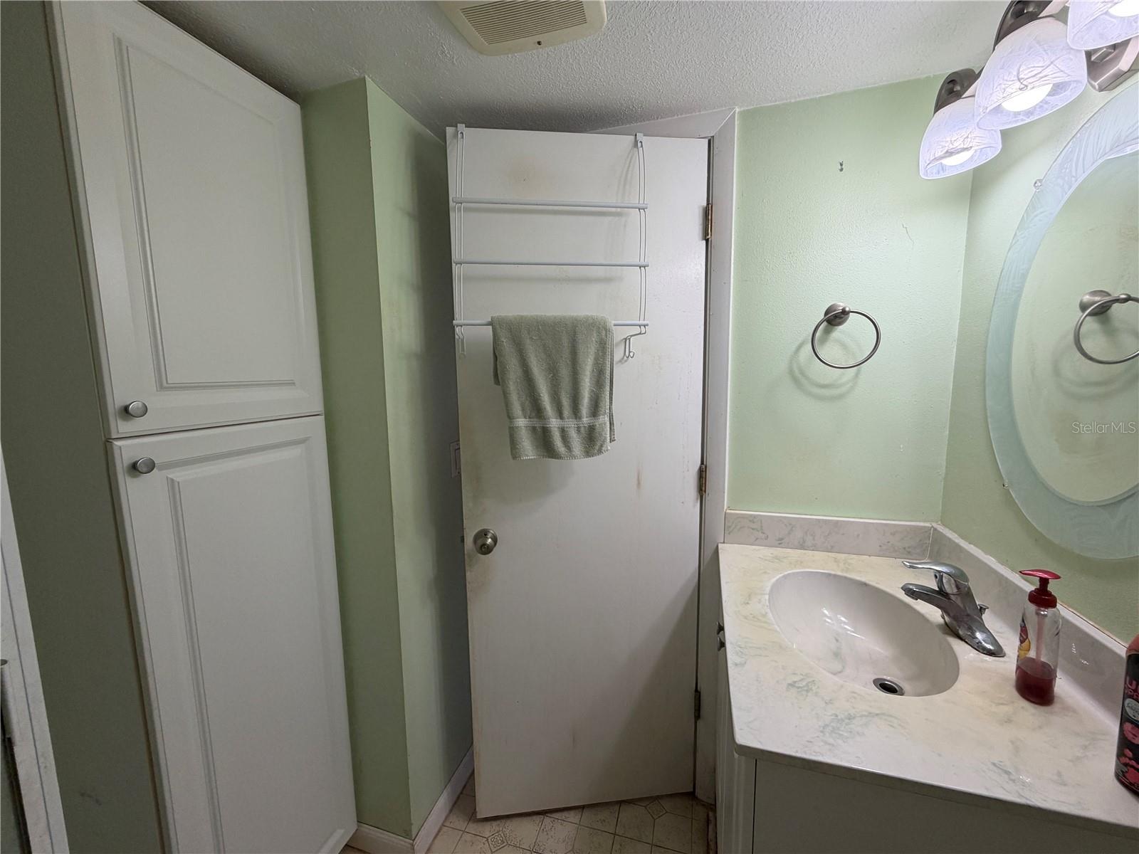 4949 OAKLAND HILLS AVENUE, Sarasota, FL 34234