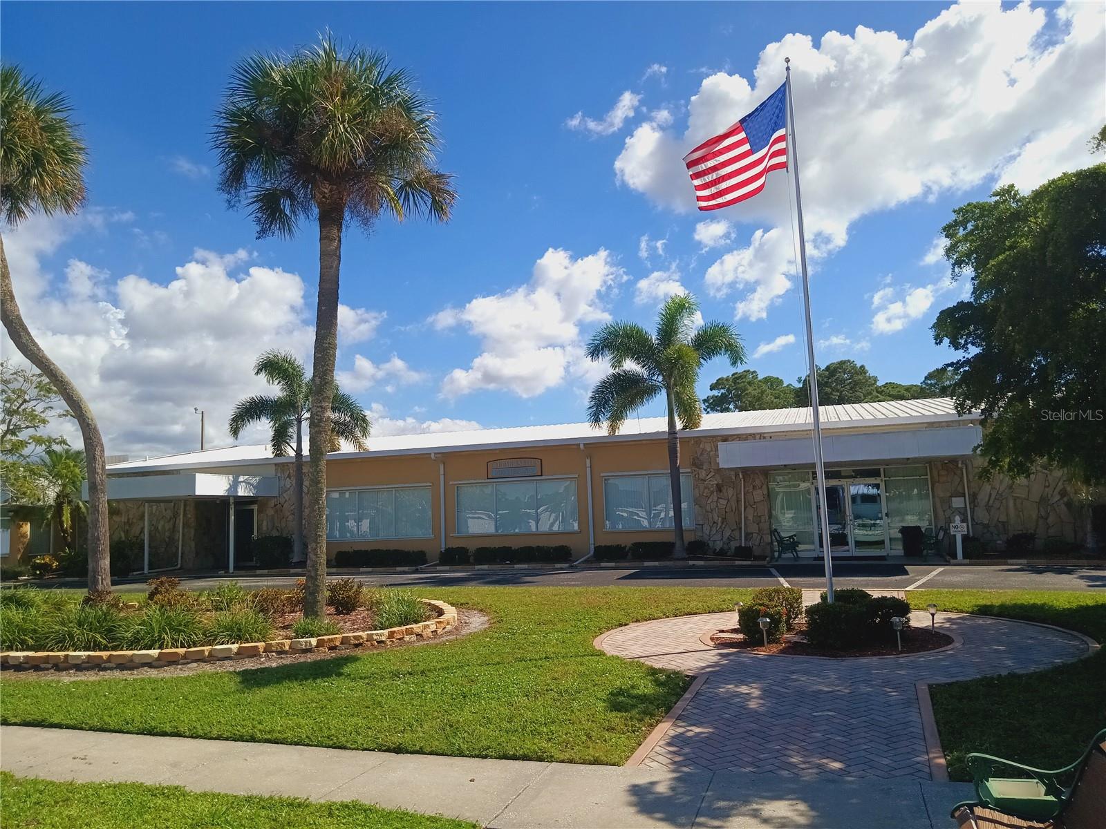 4949 OAKLAND HILLS AVENUE, Sarasota, FL 34234