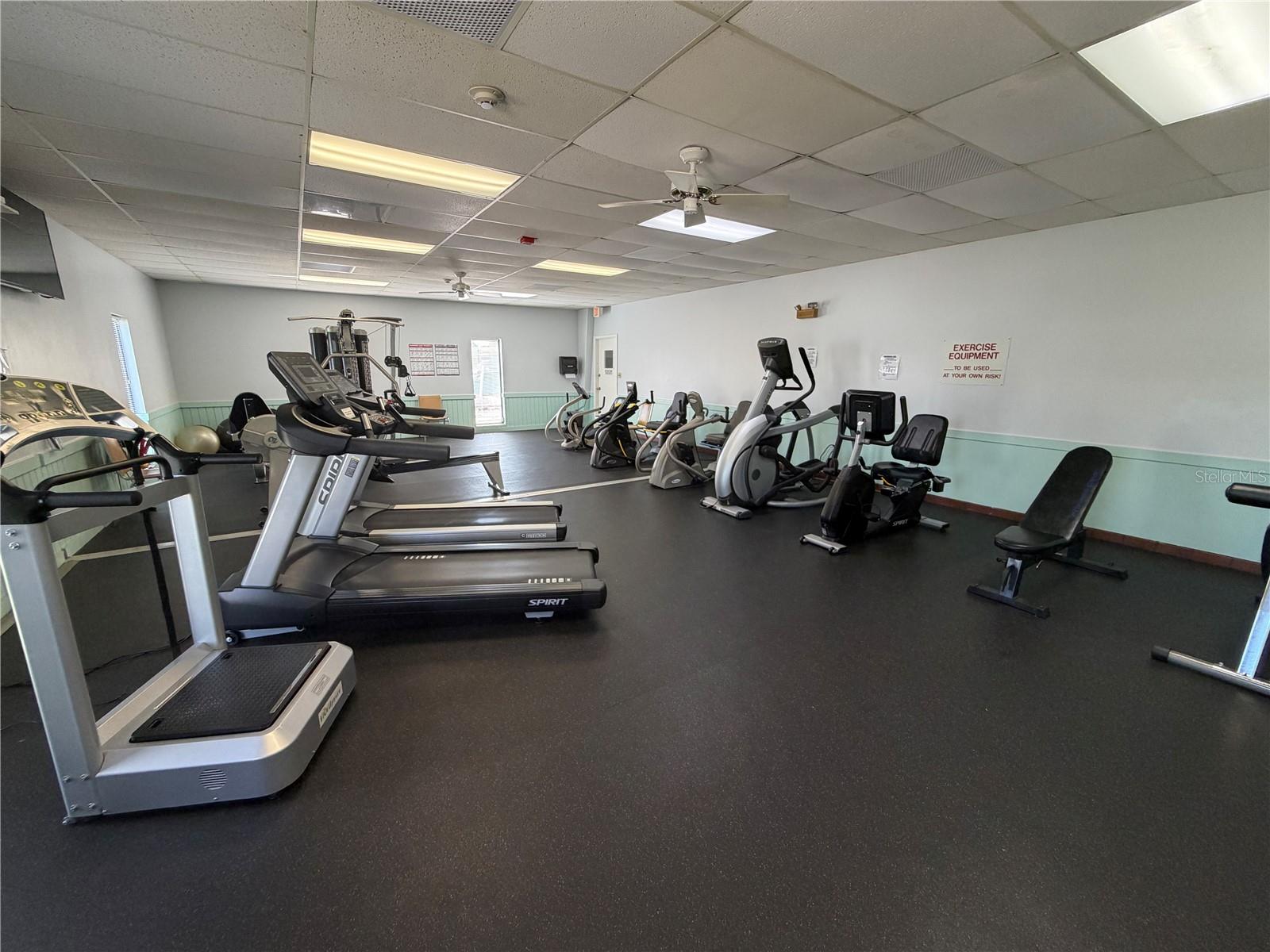 4949 OAKLAND HILLS AVENUE, Sarasota, FL 34234