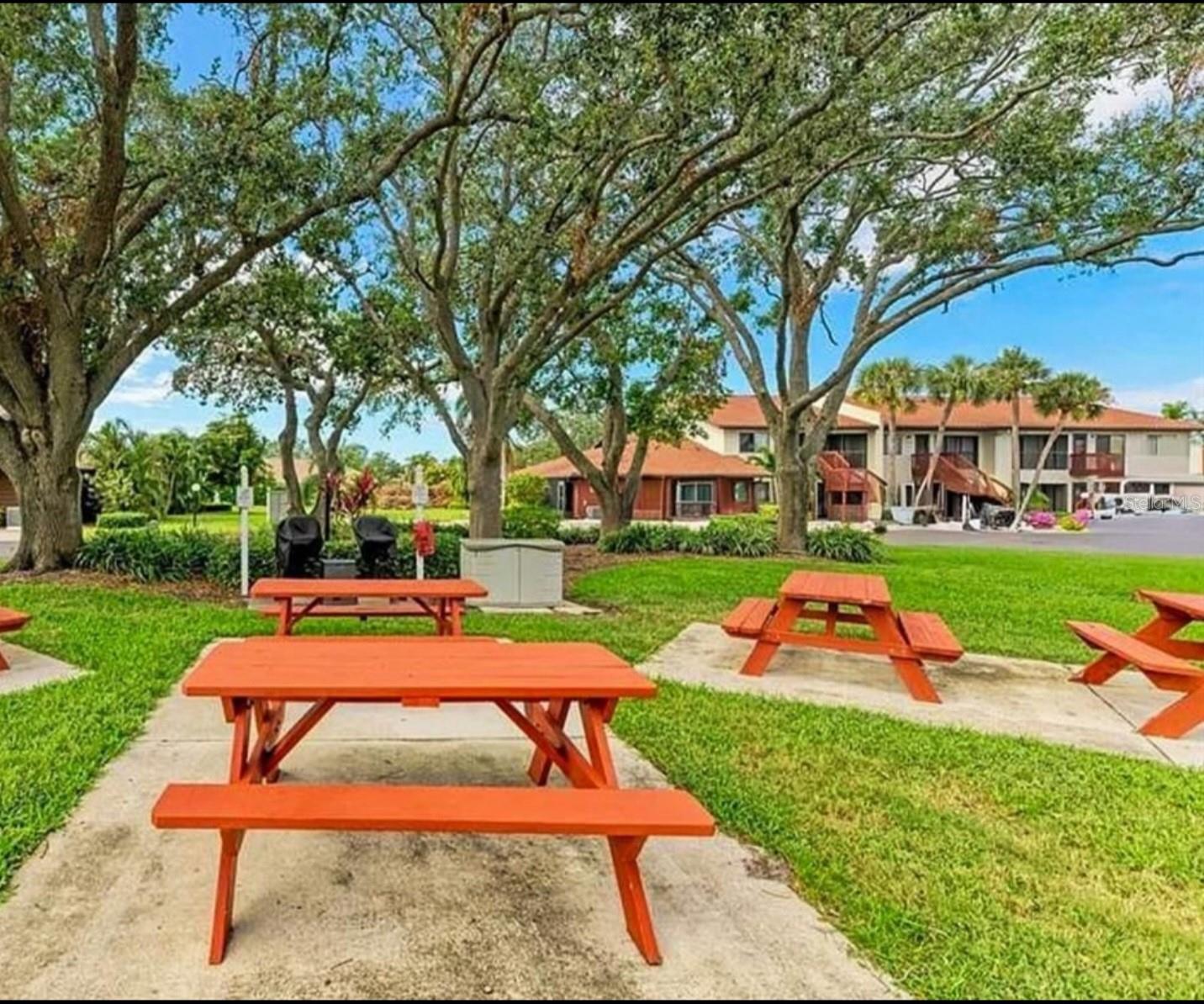 picnic table