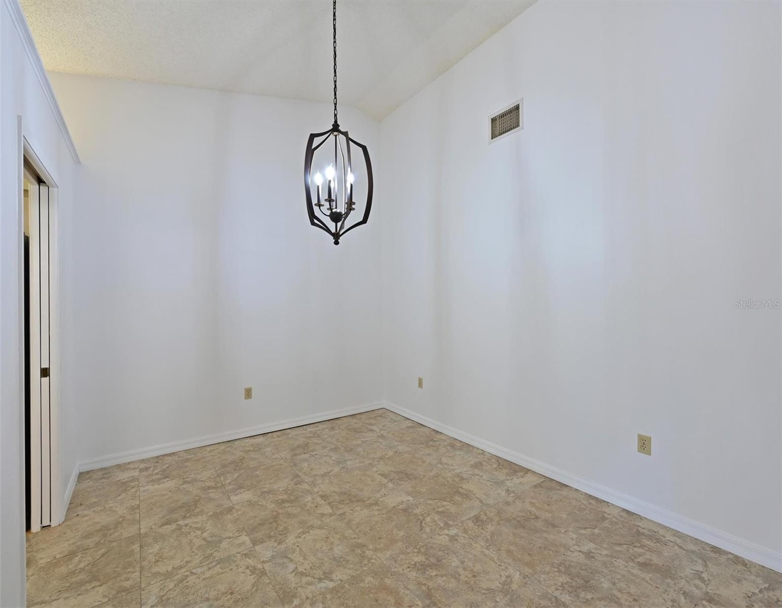 5506 37TH STREET E, #4, Bradenton, FL 34203