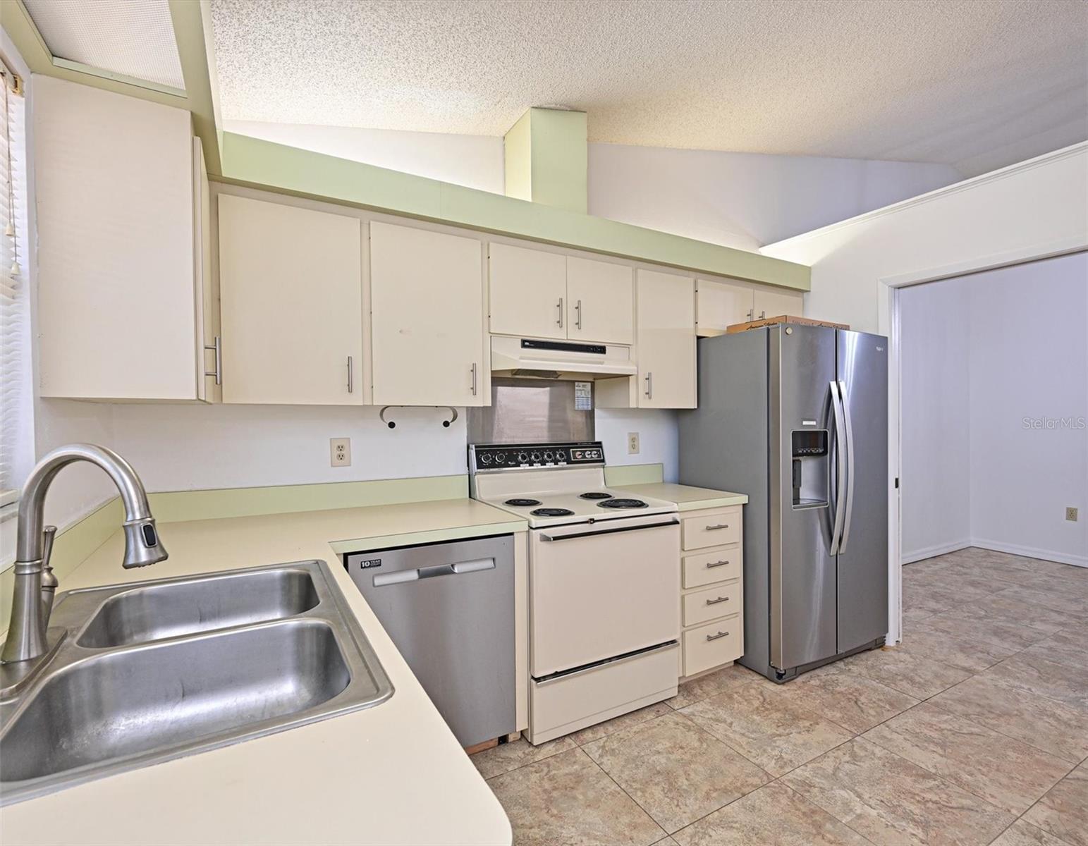 5506 37TH STREET E, #4, Bradenton, FL 34203
