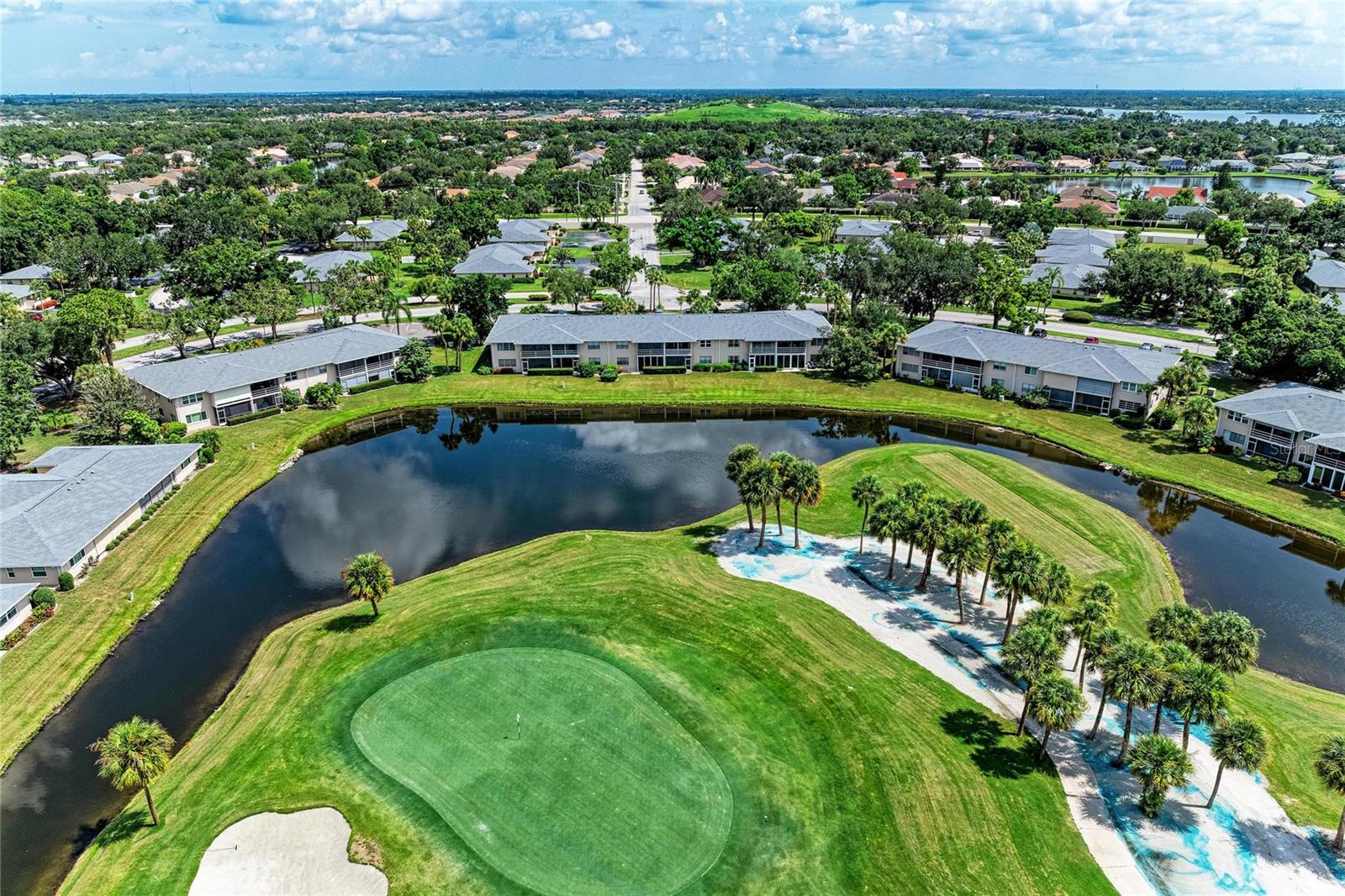 6999 W COUNTRY CLUB DRIVE N, #123, Sarasota, FL 34243