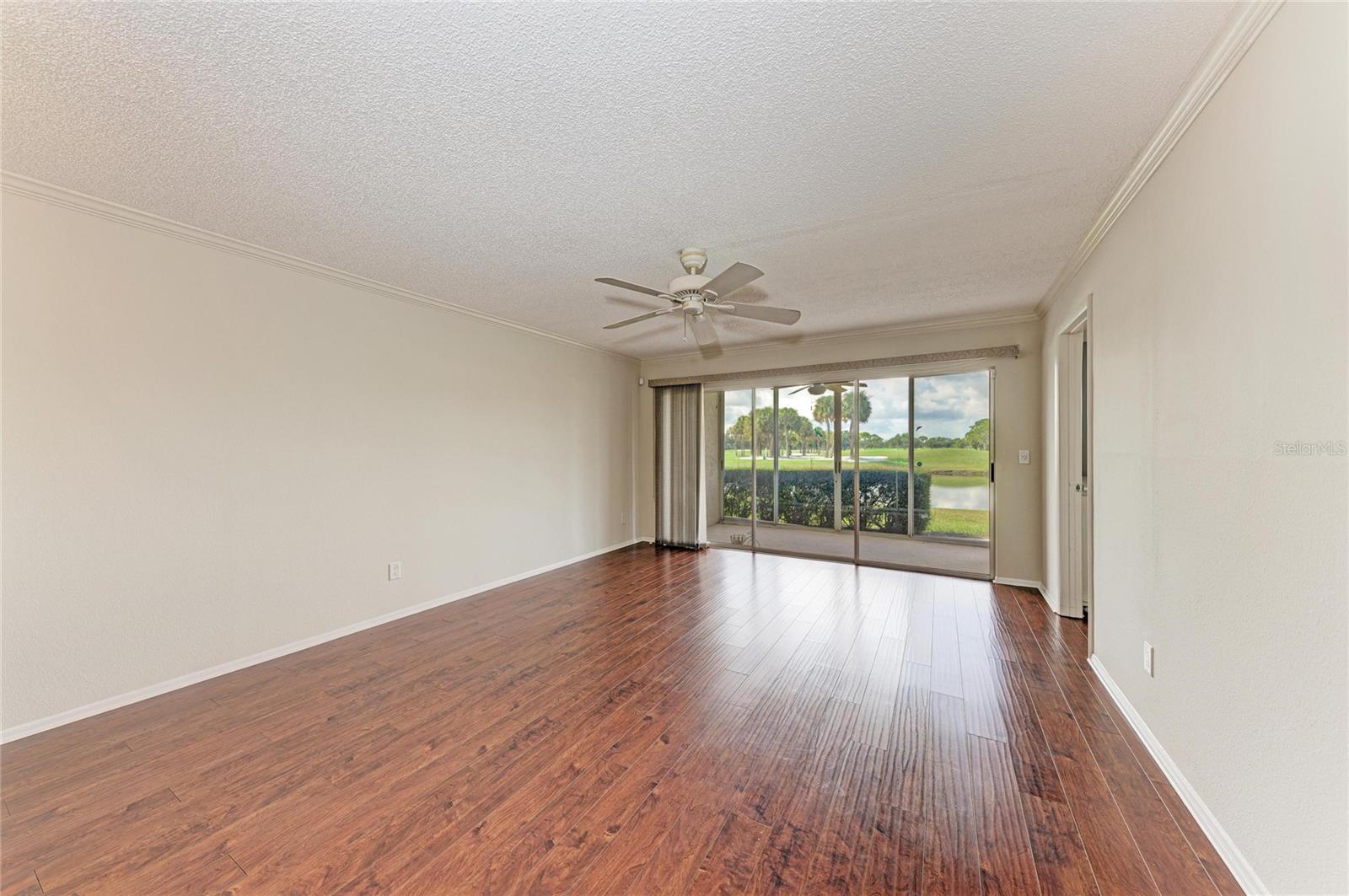 6999 W COUNTRY CLUB DRIVE N, #123, Sarasota, FL 34243