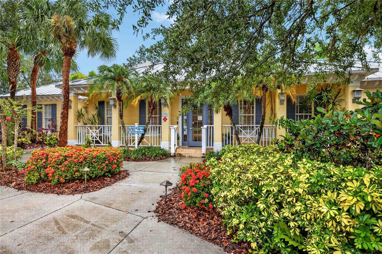 5653 WHITEHEAD STREET, Bradenton, FL 34203