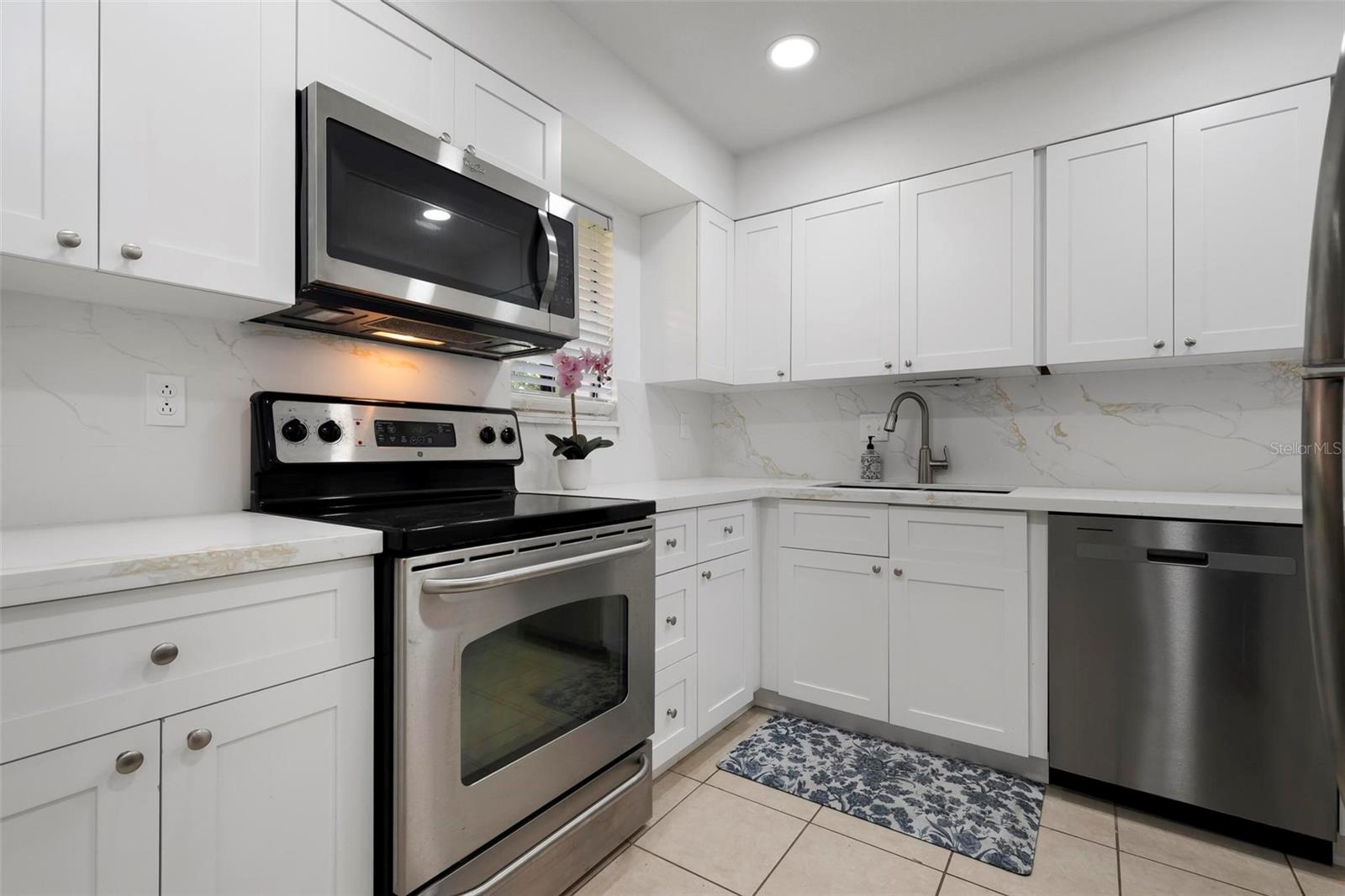 6246 DRAW LANE, #12, Sarasota, FL 34238