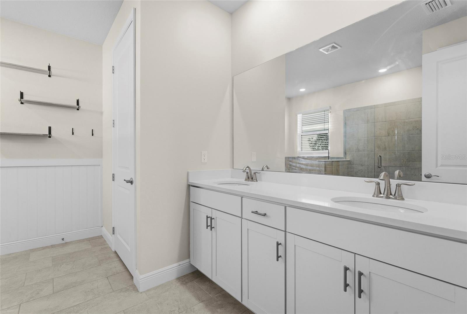18030 TAVERNSIDE TRAIL, Bradenton, FL 34211