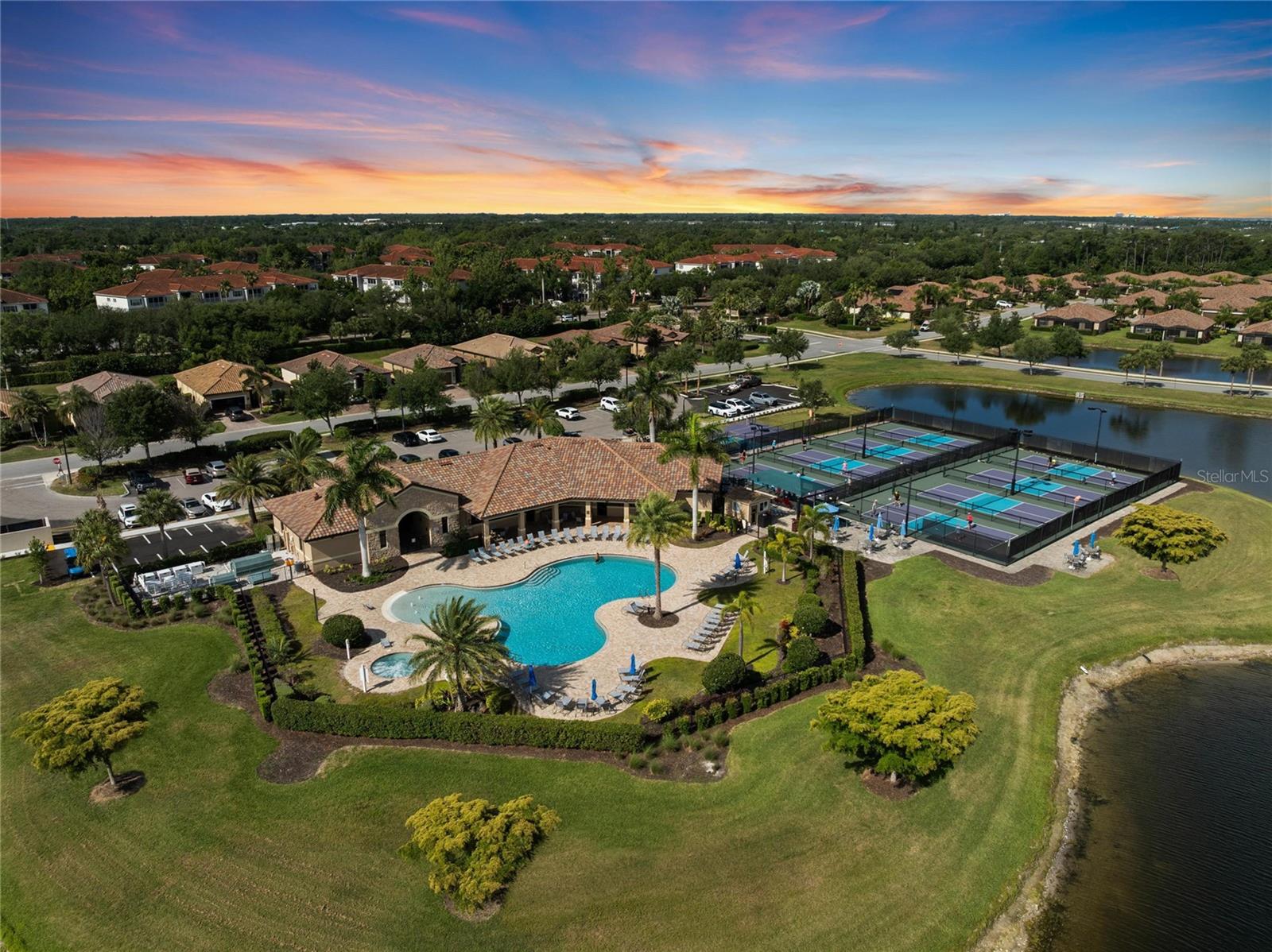 8403 GRAND ESTUARY TRAIL, #405, Bradenton, FL 34212