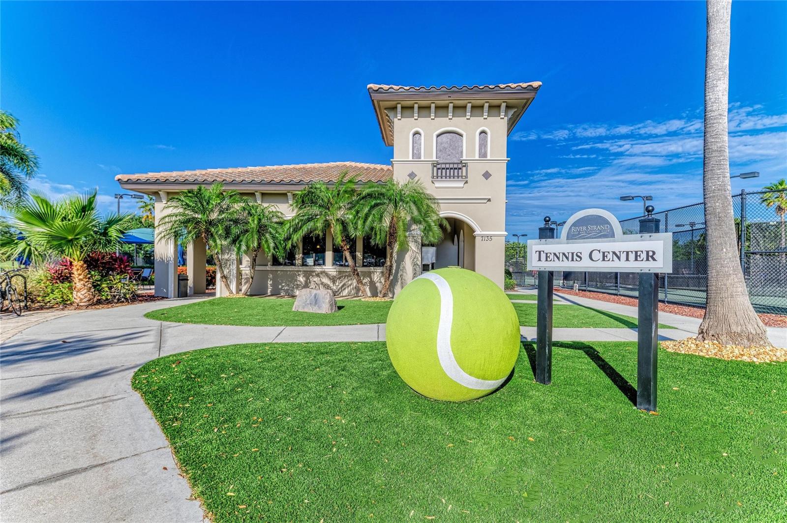 8403 GRAND ESTUARY TRAIL, #405, Bradenton, FL 34212