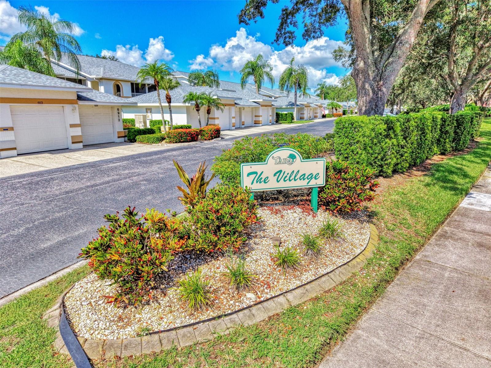 6904 DREWRYS BLUFF, #807, Bradenton, FL 34203