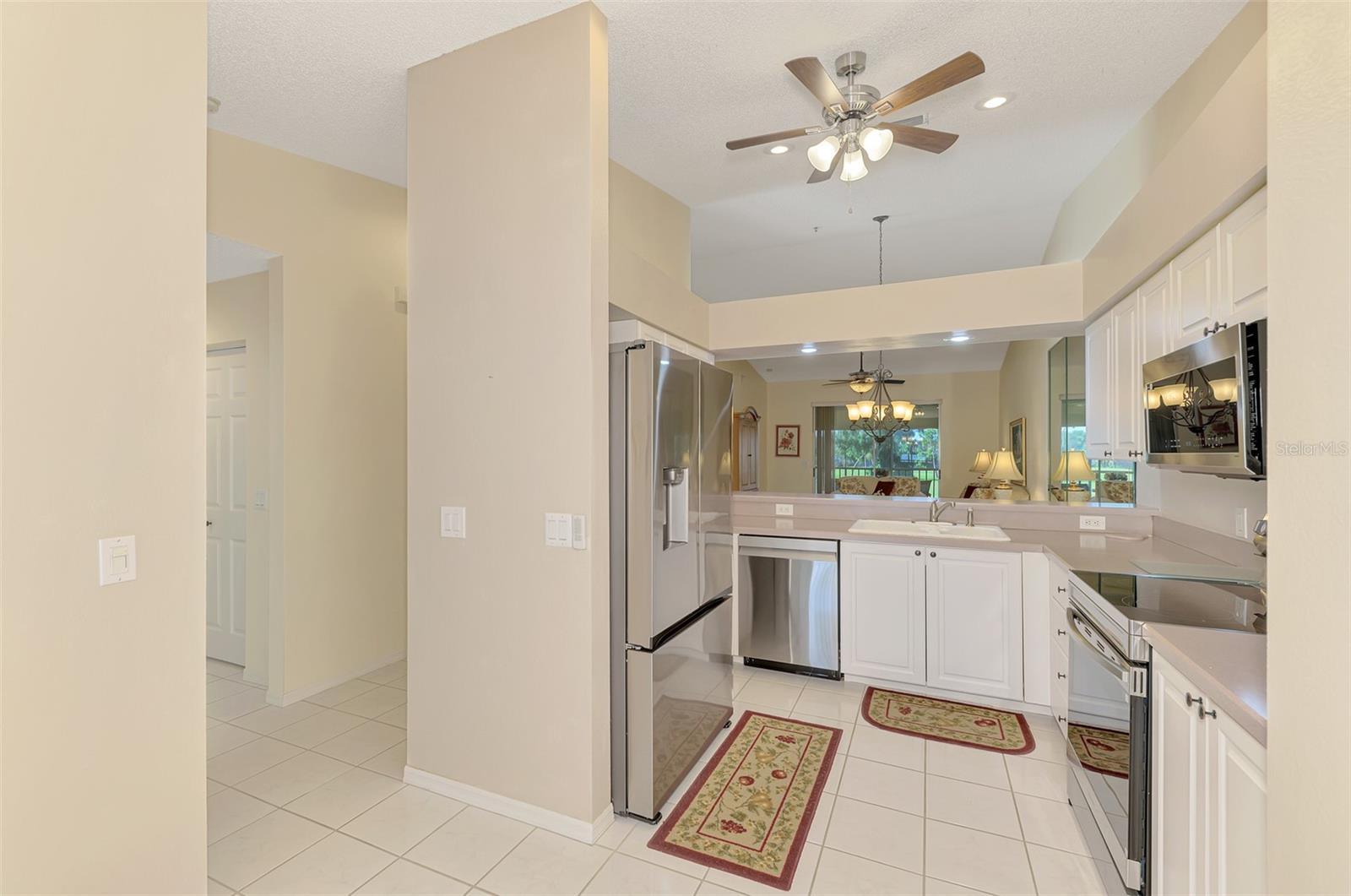 6904 DREWRYS BLUFF, #807, Bradenton, FL 34203
