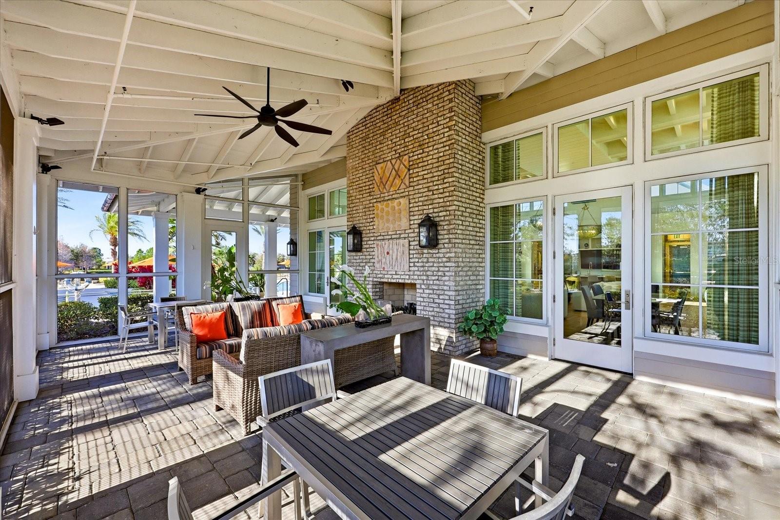 OUTDOOR SCREENED LANAI