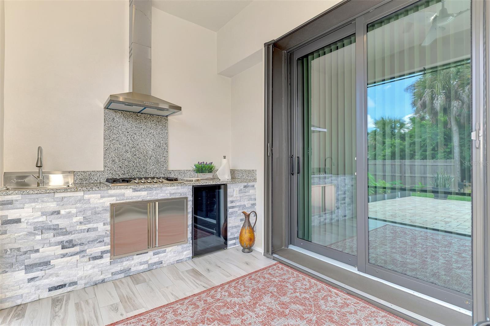 Outdoor Kitchen