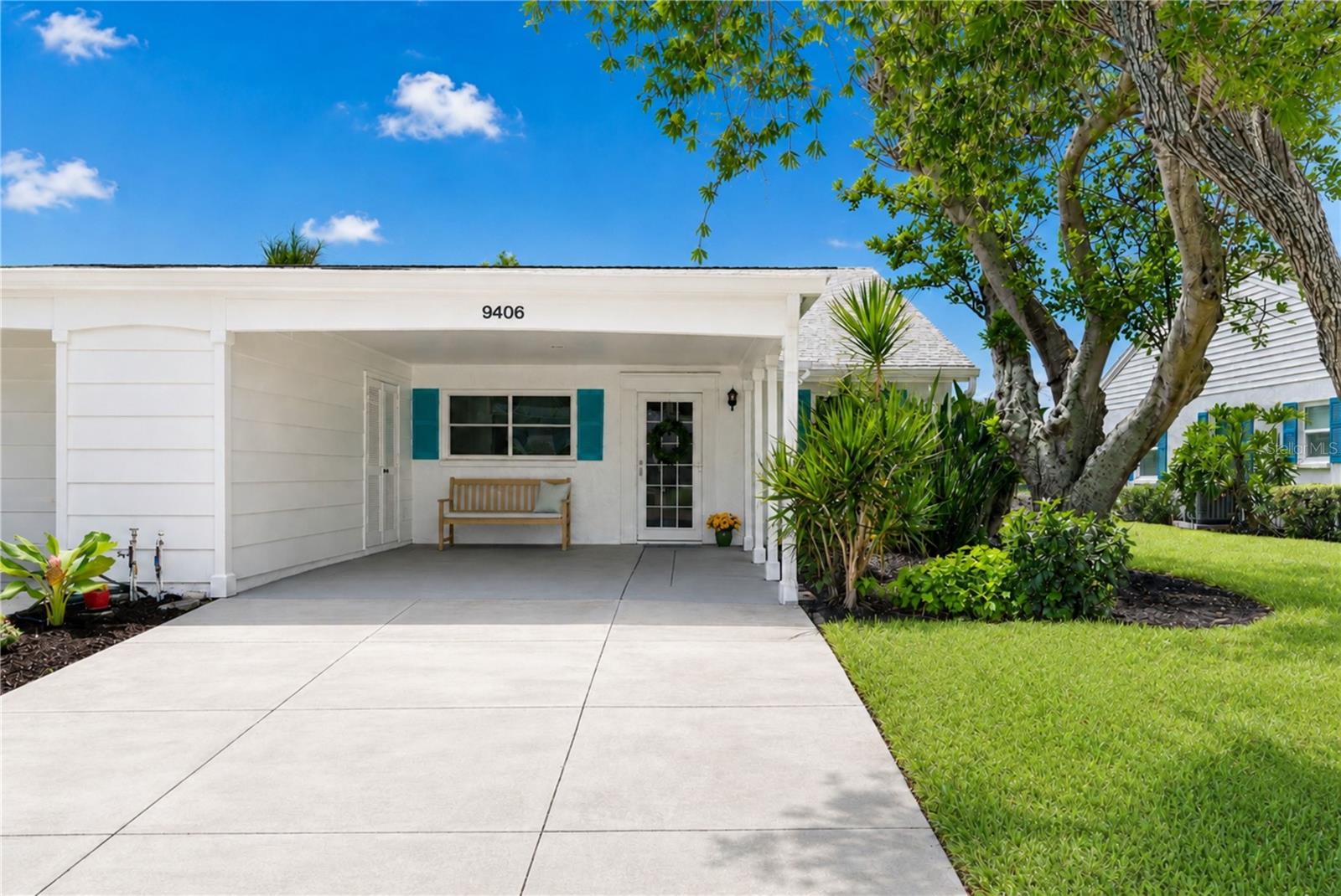 Villa carport and driveway Villa carport and driveway