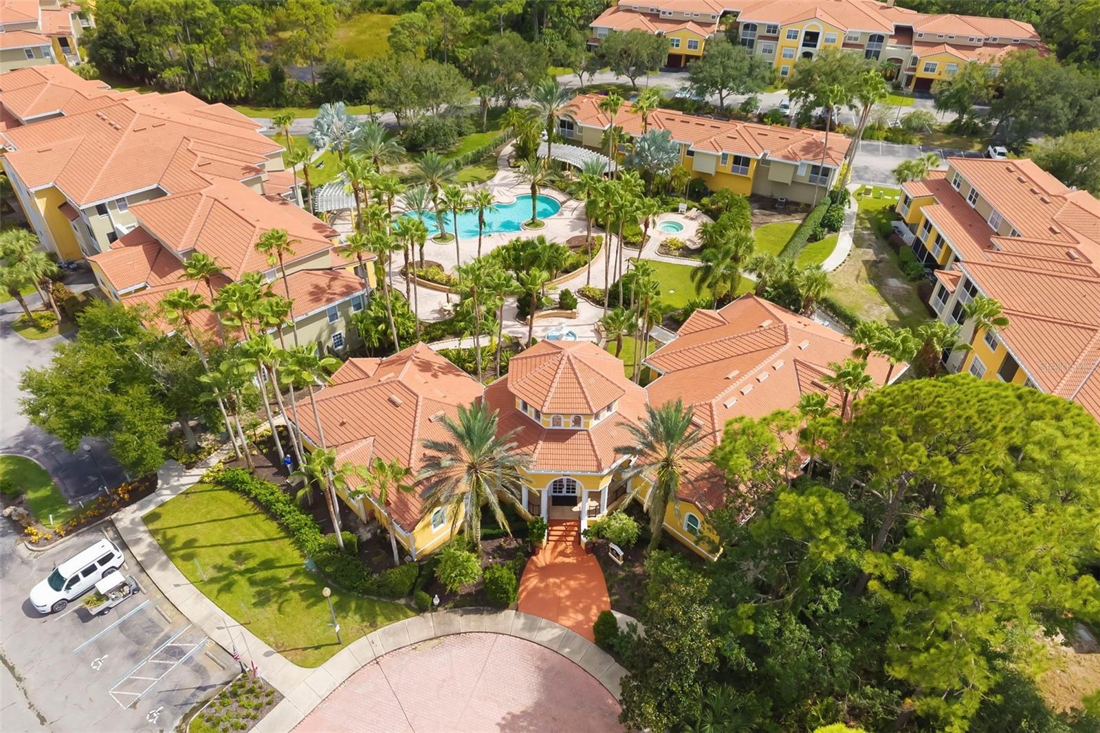 Clubhouse & Community Pool/Spa.